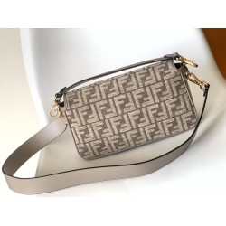 Replica Mirror Quality Fendi Baguette 8600