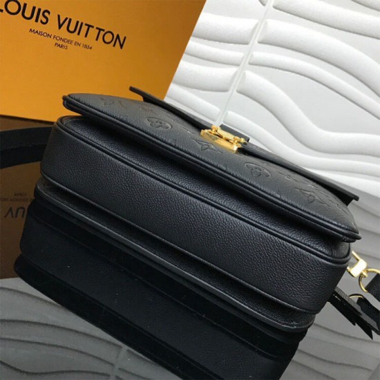 Replica Mirror Quality Louis Vuitton Pochette Metis M41487