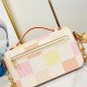 Replica Mirror Quality Louis Vuitton Pochette Metis East West N40749