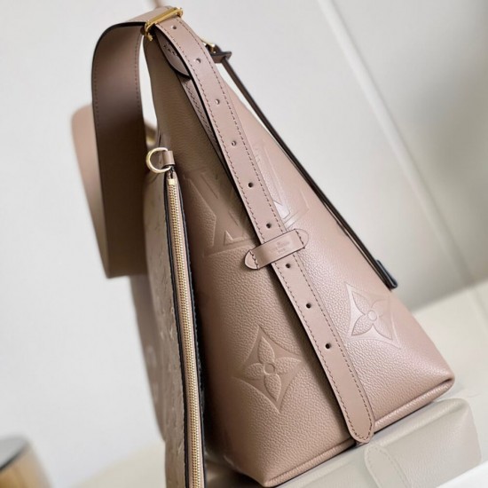 Replica Mirror Quality Louis Vuitton CarryAll MM M46292 Replica Mirror Quality Louis Vuitton CarryAll MM M46292